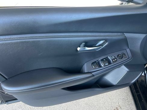 Certified 2023 Nissan Sentra S FWD image 7