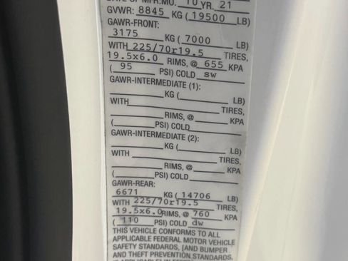 Used 2021 Ford F550 4x4 Regular Cab Super Duty image 24