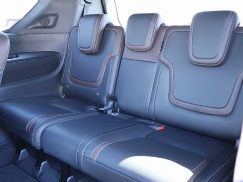 New 2026 Nissan Armada SL w/ Captain's Chari Seat Package image 9