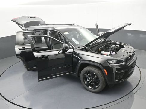 New 2026 Jeep Grand Cherokee Limited w/ Limited Altitude Package RWD image 56