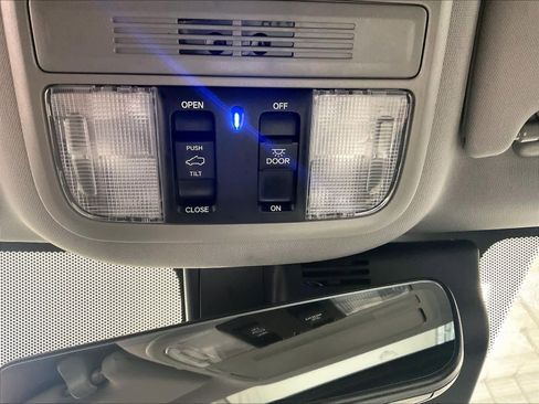 Used 2021 Honda Pilot Black Edition image 27