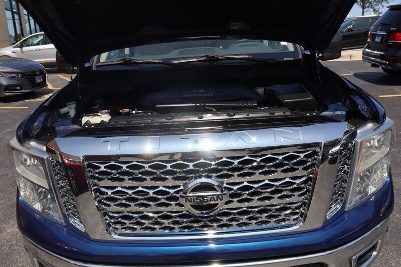 Used 2017 Nissan Titan SV AWD/4WD image 35