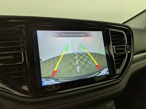 Used 2025 Dodge Durango GT AWD/4WD image 6