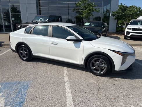 Used 2025 Kia K4 FWD image 33