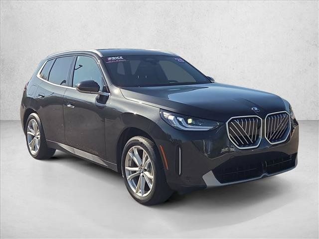 Certified 2025 BMW X3 xDrive30i w/ Premium Package AWD/4WD image 3