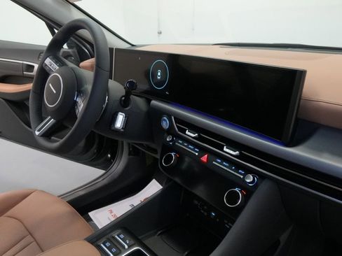 New 2025 Hyundai Sonata Limited image 38