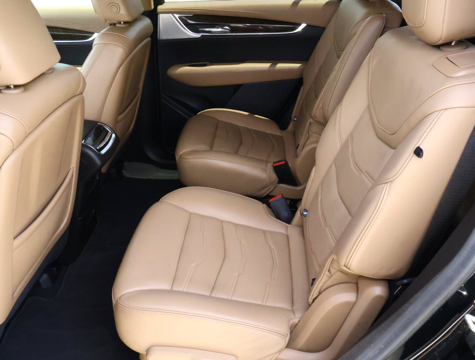 Used 2023 Cadillac XT6 Sport w/ Platinum Package AWD/4WD image 26