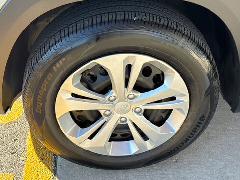 Certified 2025 Chevrolet Trax LS image 7