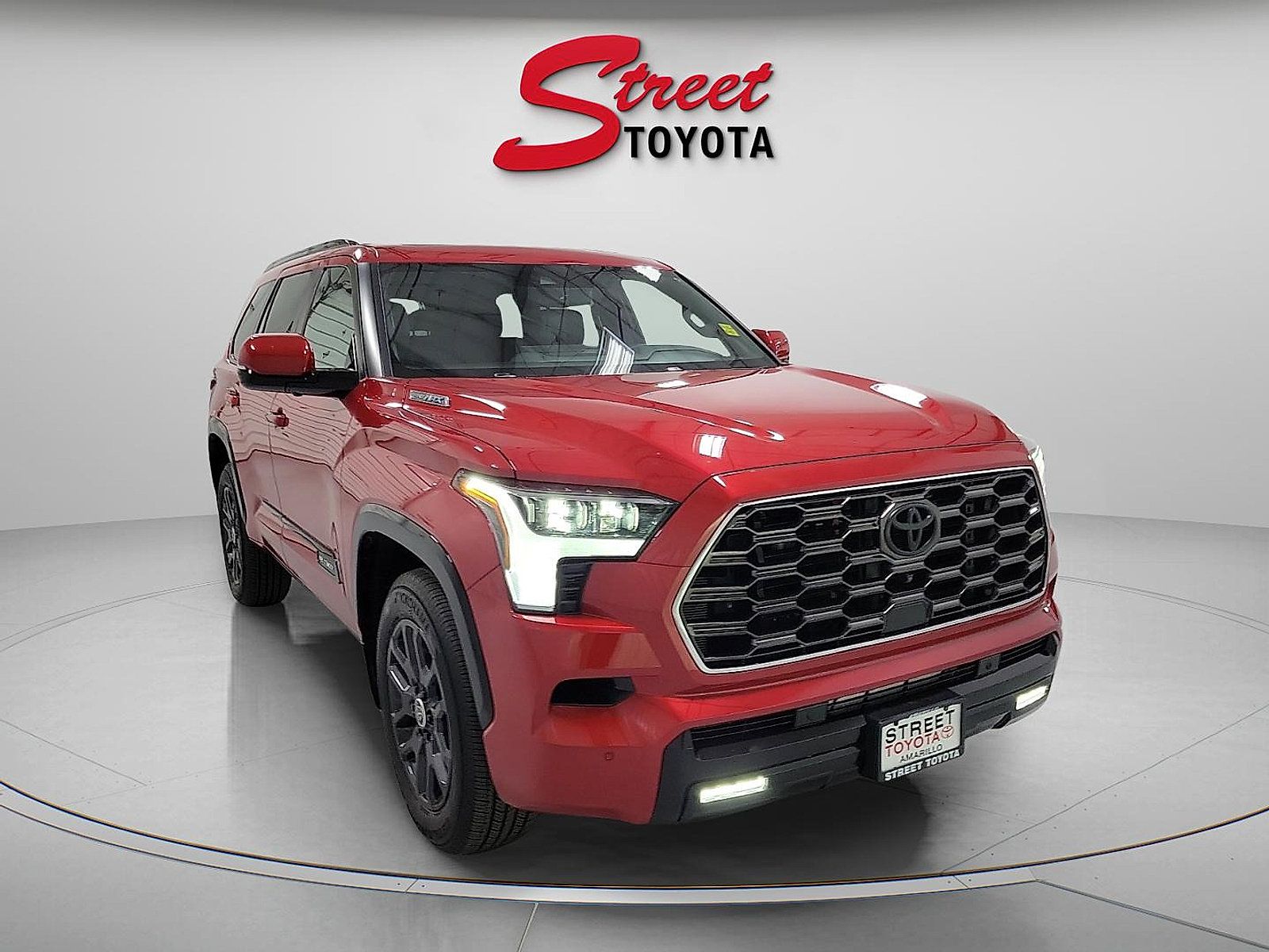 Certified 2024 Toyota Sequoia Platinum AWD/4WD image 5
