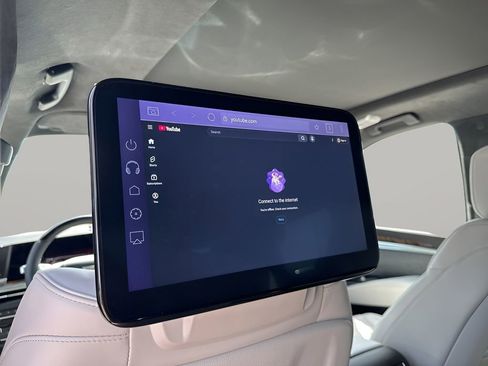 New 2026 Cadillac Escalade Platinum Sport w/ LPO, Floor Liner Package image 28