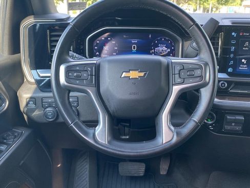 Used 2024 Chevrolet Silverado 2500 LT image 7