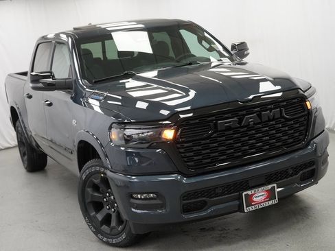 New 2026 RAM 1500 4x4 Crew Cab image 8