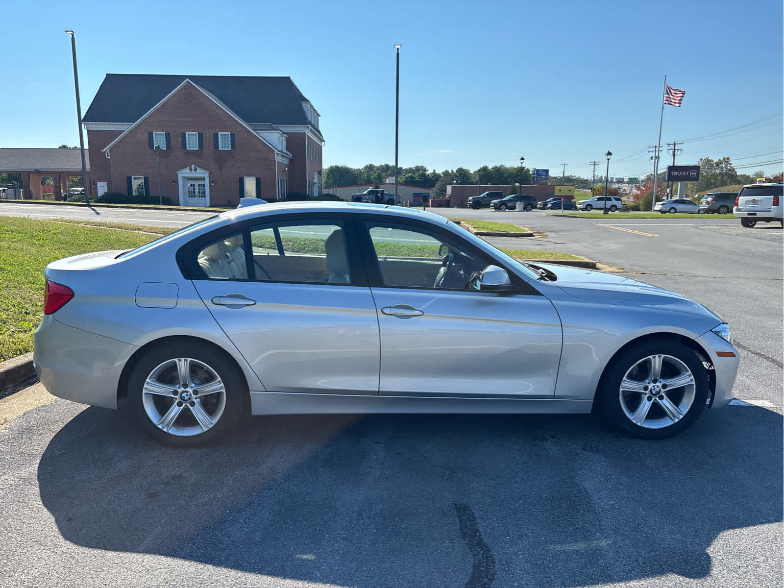 Used 2013 BMW 328i xDrive Sedan AWD/4WD image 7