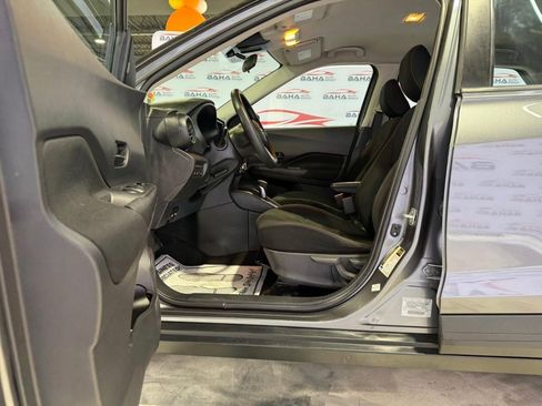 Used 2021 Nissan Kicks S FWD image 30
