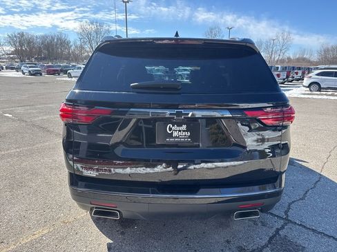 Used 2023 Chevrolet Traverse Premier w/ Redline Edition image 3