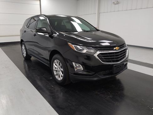 Used 2019 Chevrolet Equinox LT w/ Driver Convenience Package AWD/4WD image 13
