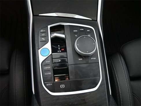 Used 2023 BMW i4 eDrive40 w/ Premium Package image 3