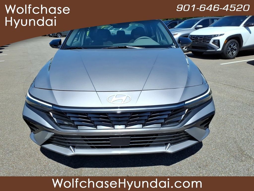 Certified 2026 Hyundai Elantra SEL Sport FWD image 8