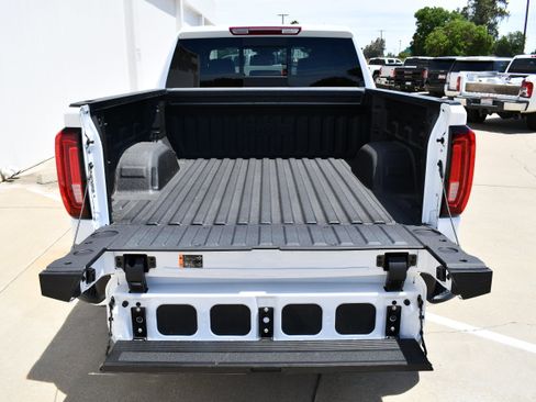 New 2026 GMC Sierra 1500 SLT w/ SLT Premium Plus Package RWD image 11
