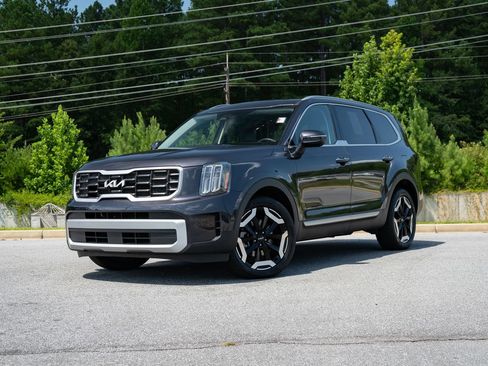 Used 2025 Kia Telluride S FWD image 1