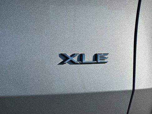 Certified 2025 Toyota Grand Highlander AWD image 35