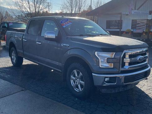 Used 2017 Ford F150 XLT w/ Trailer Tow Package image 7