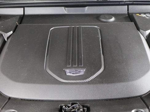 Used 2024 Cadillac Lyriq Sport RWD image 23