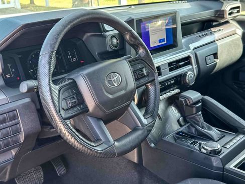 Certified 2026 Toyota Tacoma SR5 AWD/4WD image 12