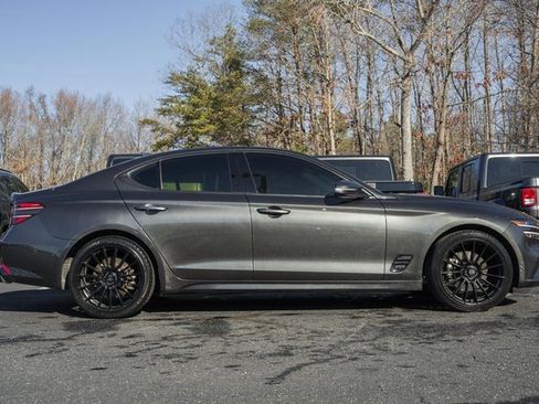 Used 2023 Genesis G70 2.0T image 4