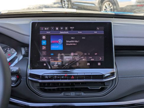 New 2026 Jeep Compass Latitude image 16