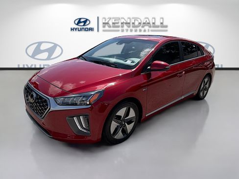 Used 2020 Hyundai Ioniq SEL FWD image 3