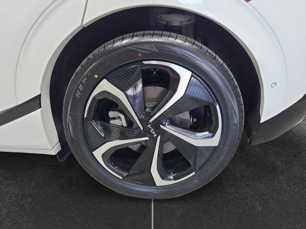 Used 2024 Kia EV6 GT-Line AWD/4WD image 19