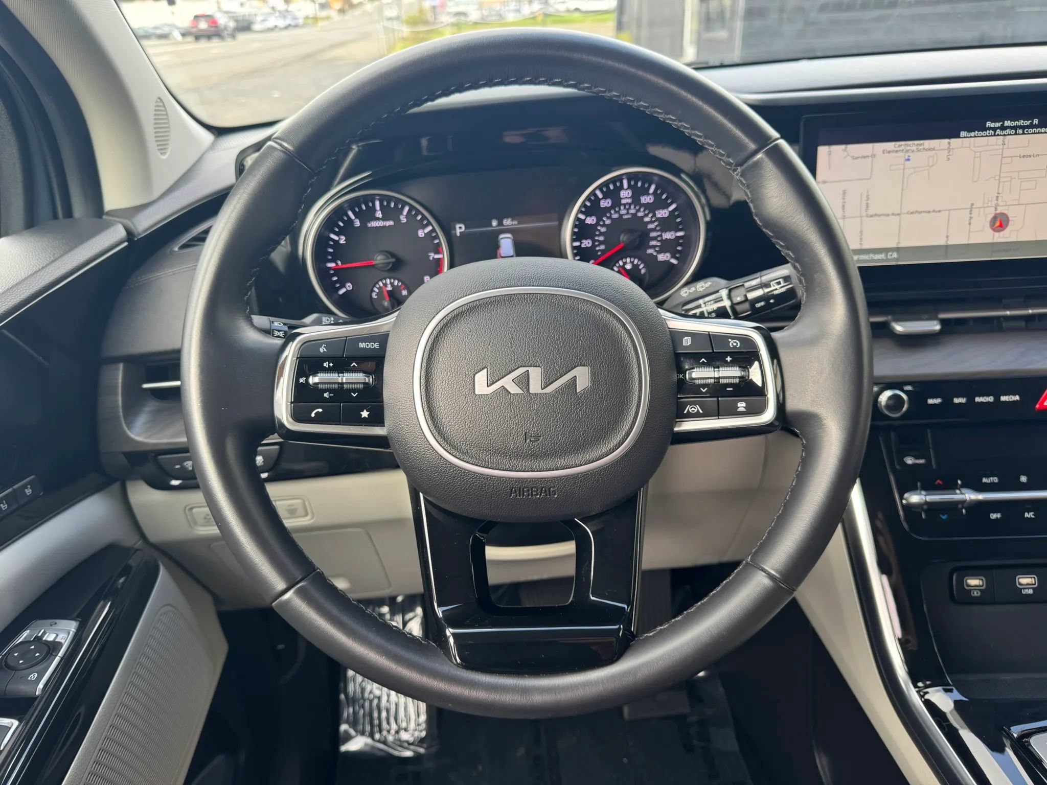 Used 2022 Kia Carnival SX FWD image 27