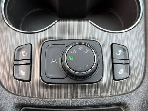 Used 2023 GMC Acadia SLT AWD/4WD image 49