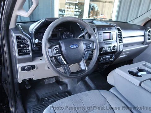 Used 2020 Ford F250 XL w/ Power Equipment Group image 10