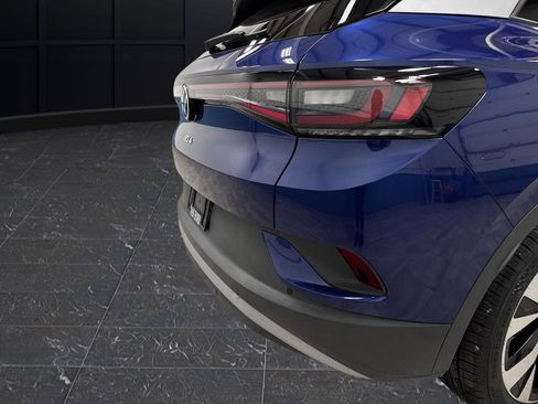 Used 2021 Volkswagen ID.4 Pro S w/ Gradient Package image 32