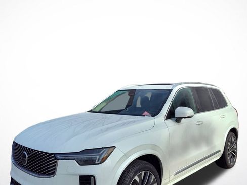 Used 2026 Volvo XC90 B5 Plus image 1