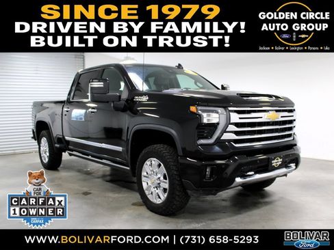 Used 2024 Chevrolet Silverado 2500 High Country w/ High Country Premium Package AWD/4WD image 1