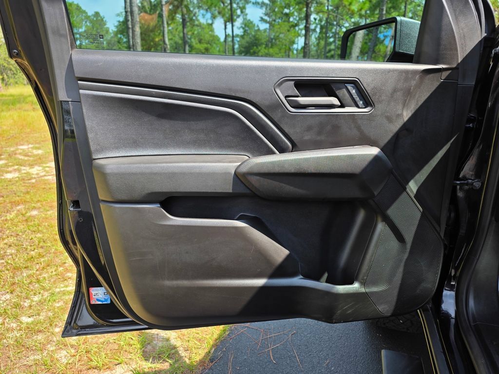Used 2024 Chevrolet Colorado Trail Boss w/ Advanced Trailering Package AWD/4WD image 13