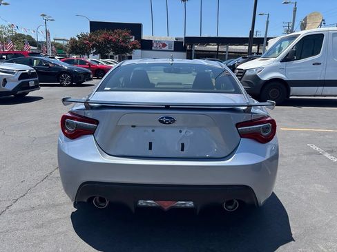Used 2018 Subaru BRZ Limited w/ Popular Package #3 RWD image 5