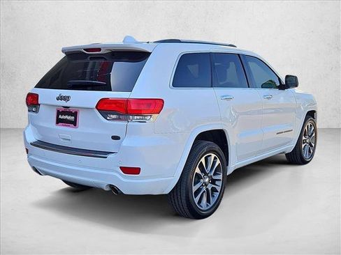 Used 2018 Jeep Grand Cherokee Overland image 5