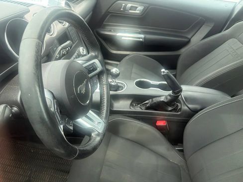 Used 2020 Ford Mustang GT w/ Black Accent Package RWD image 8