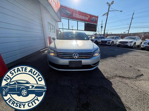 Used 2012 Volkswagen Passat 2.5 SE FWD image 10