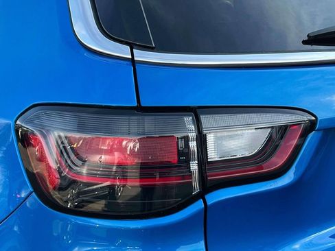 Used 2022 Jeep Compass Limited w/ Elite Group image 10