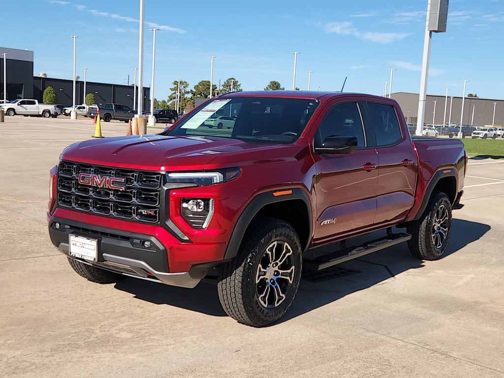 Used 2024 GMC Canyon AT4 w/ Technology Package AWD/4WD image 9