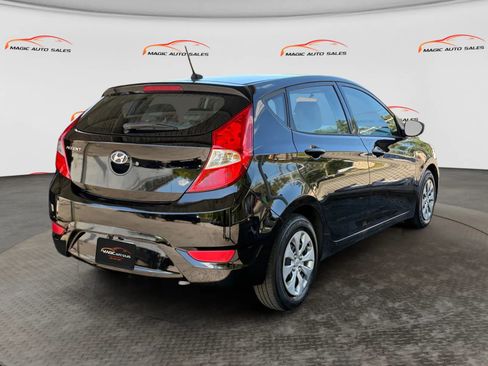 Used 2016 Hyundai Accent SE FWD image 10