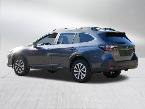 Used 2024 Subaru Outback Premium AWD/4WD image 5