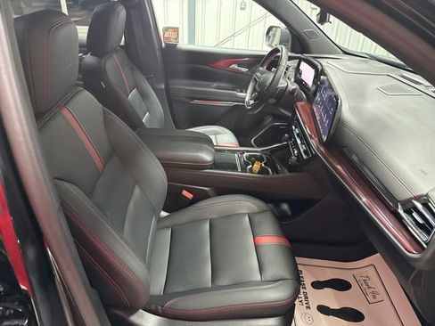 Used 2024 Chevrolet Traverse RS w/ LPO, Floor Liner Package image 24