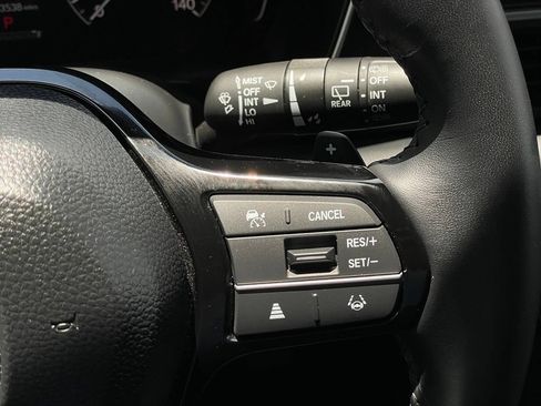 Certified 2024 Honda Pilot Touring image 14