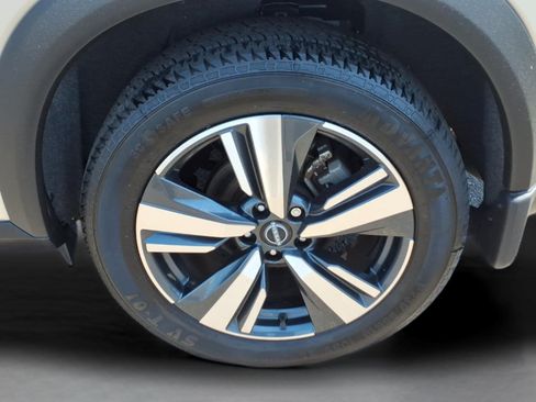 Certified 2023 Nissan Rogue SL w/ SL Premium Package AWD/4WD image 10